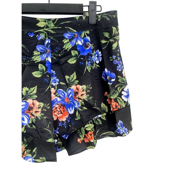 NWT Cute Floral Print Ruffled High Waist Silky Feel Button Zip Up Shorts L Black - Picture 5 of 15
